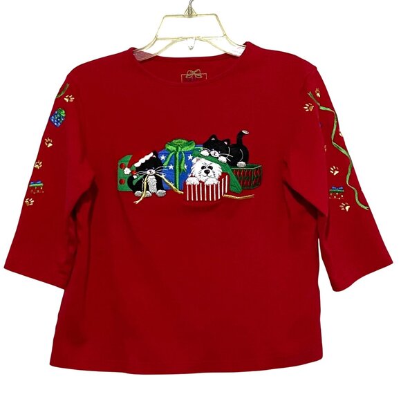 Allyson Whitmore Tops - Vintage Christmas Cat Dog Presents Womens Top PM Red Novelty Whimsy Kitschy